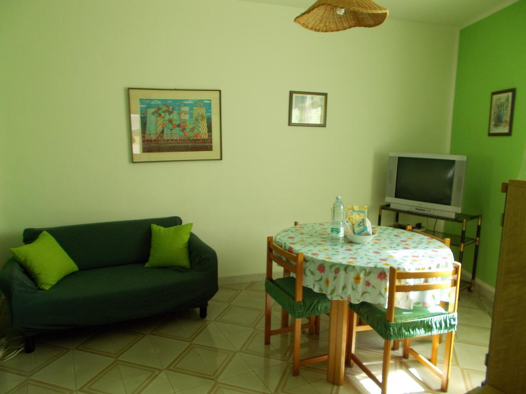 Zia Silvana Apartment Trapani Bagian luar foto