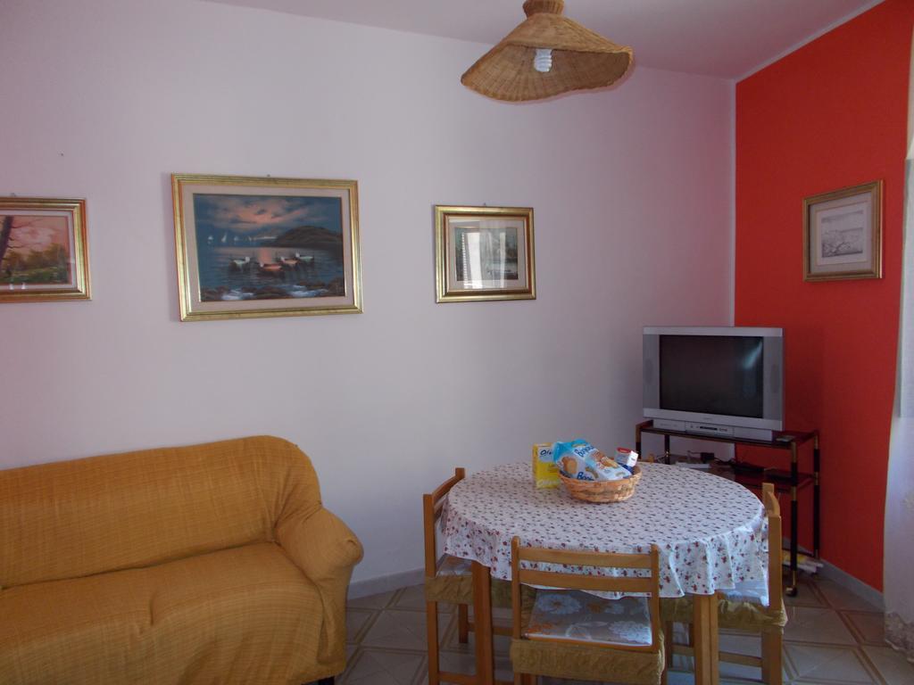 Zia Silvana Apartment Trapani Bagian luar foto