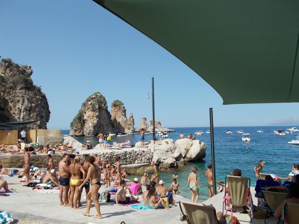 Zia Silvana Apartment Trapani Bagian luar foto