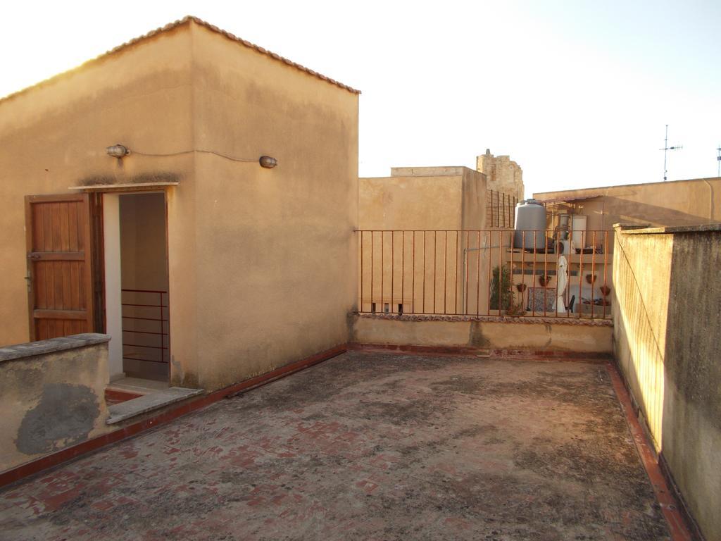 Zia Silvana Apartment Trapani Bagian luar foto