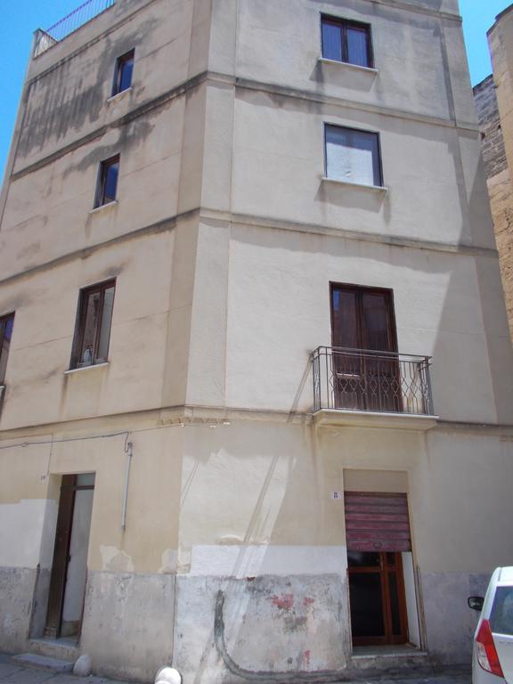 Zia Silvana Apartment Trapani Bagian luar foto