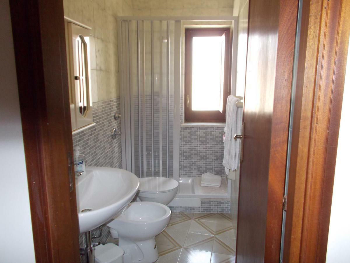 Zia Silvana Apartment Trapani Bagian luar foto